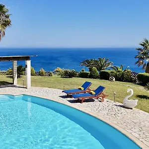 https://villa-dimitra-trapezaki.kefaloniahotels.net